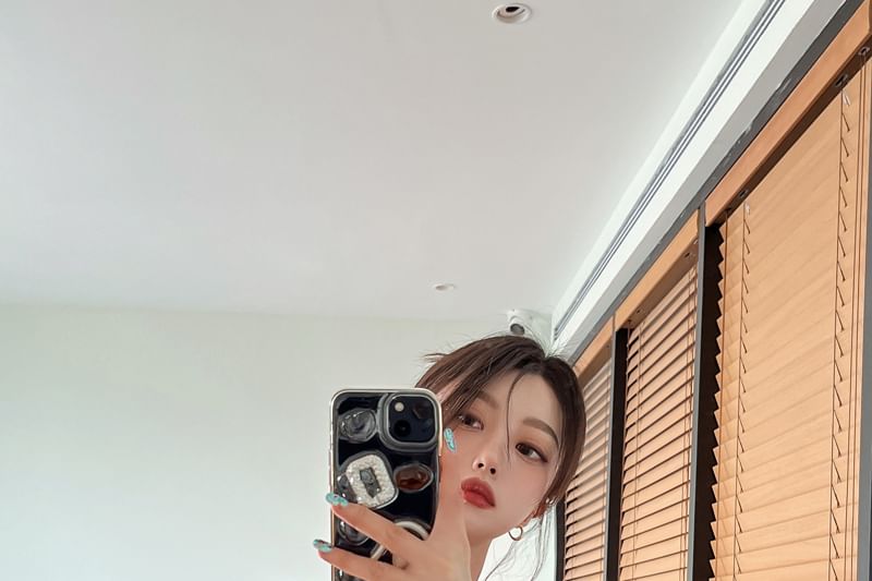 Puff-Sleeve Plain Crop Shoulder Blouse Off