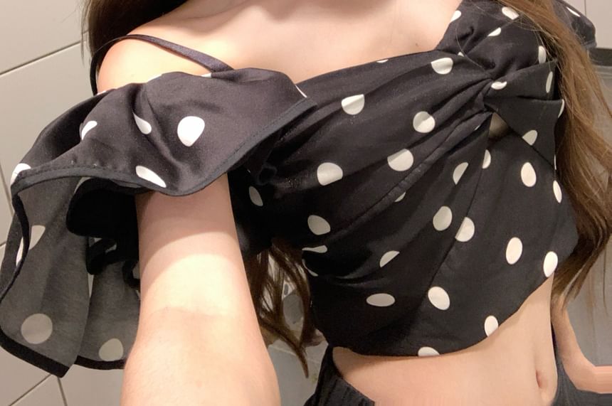 Cold Dotted Crop Top Shoulder Short-Sleeve