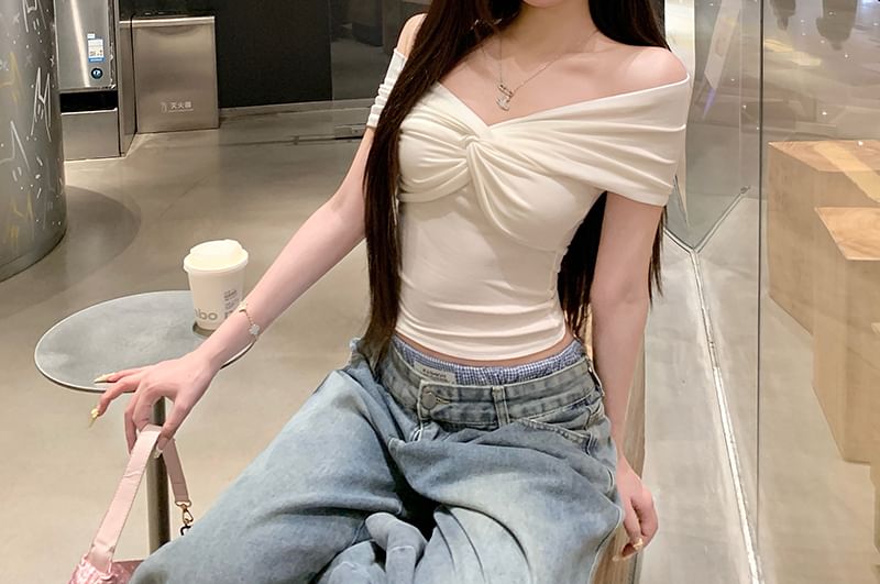 Short-Sleeve Plain Twisted Crop V-Neck Top