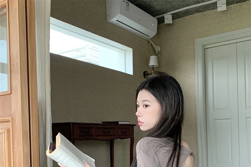 Long-Sleeve Shoulder Top Plain Off Crop