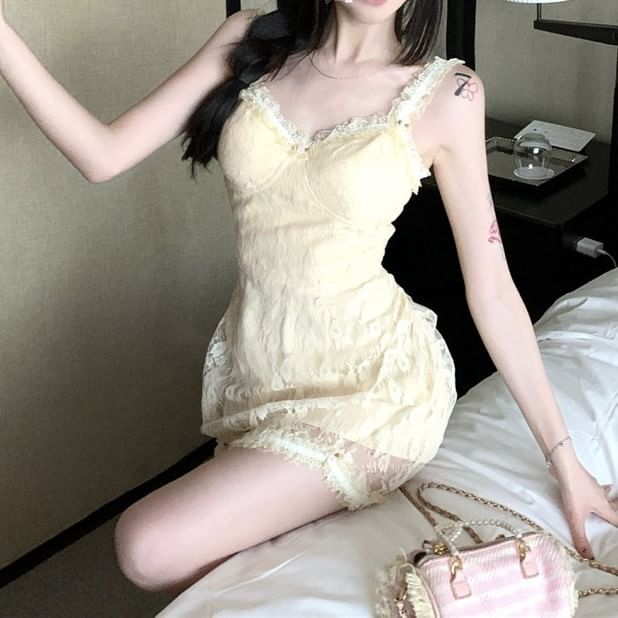 Lace Dress Spaghetti Strap Bodycon Floral Mini