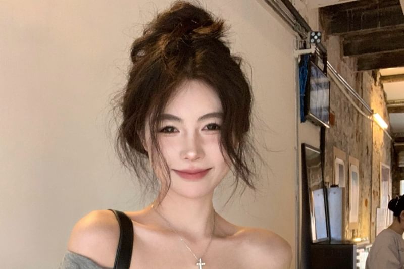 Short-Sleeve Off-Shoulder T-Shirt Plain Cropped