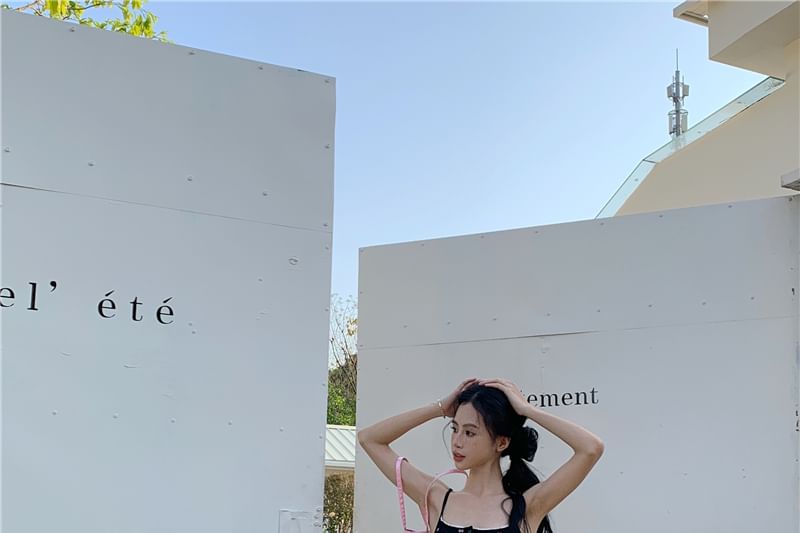 Leg Wide Low Rise Jeans Washed