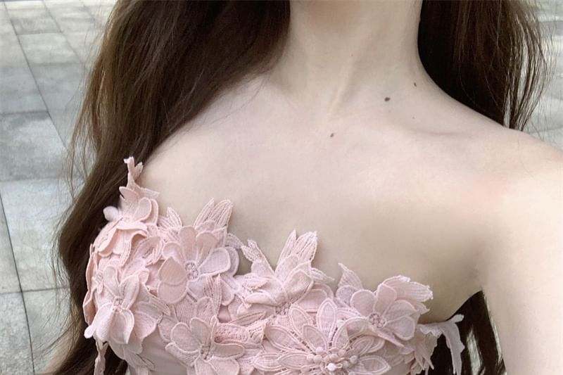 Tube Plain Flower Front-Slit Top Detail
