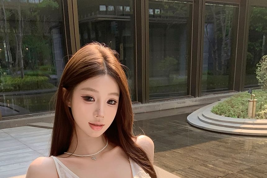 V-Neck Trim Cami Top Fishbone Lace