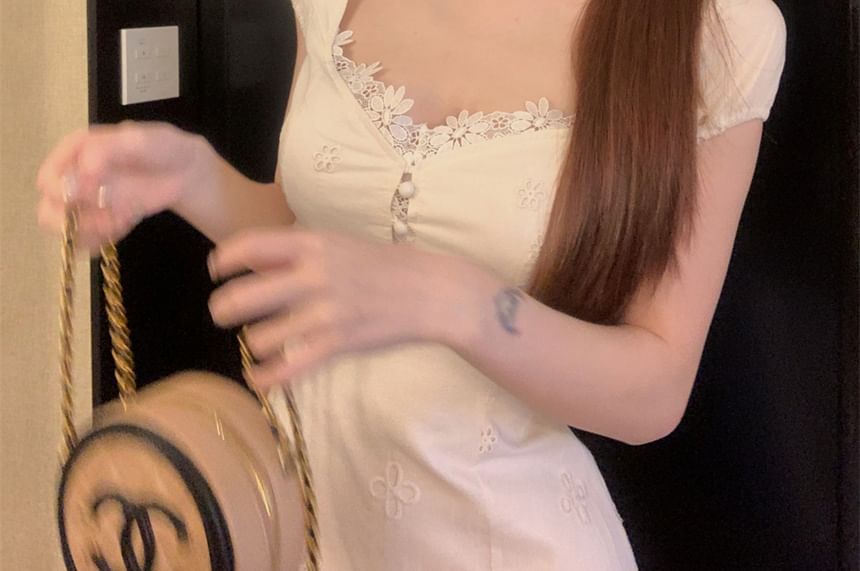 Short-Sleeve A-Line Dress Mini Floral Trim Square-Neck