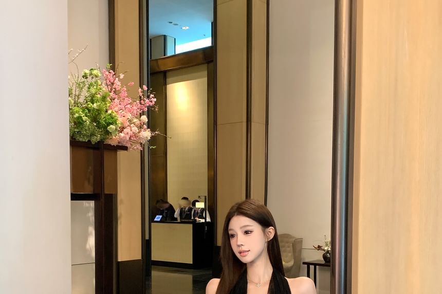 Lace Waist Skirt Crop A-Line Top Halter-Neck Plain Midi / Button-Up Mid