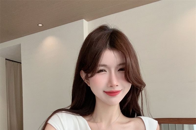 Crop Top Buckled Plain Asymmetrical One-Shoulder