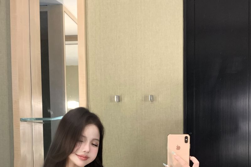 Tube Plain Floral Top