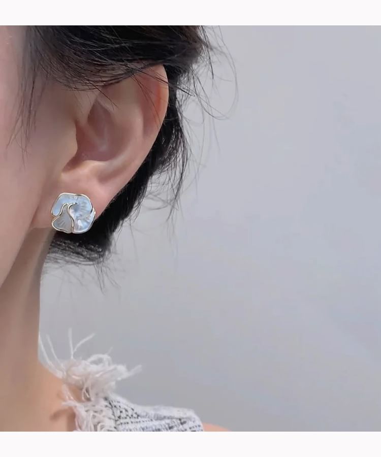 / Flower Stud Earring Clip-On
