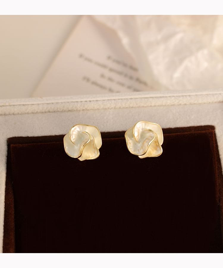 / Flower Stud Earring Clip-On