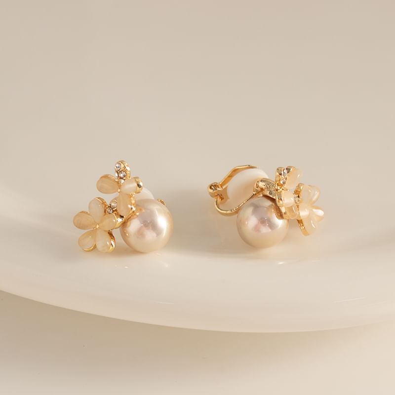 Ear / Eye Faux Earring Cuff Designs) Cat Stone Alloy (Various Floral Pearl Stud