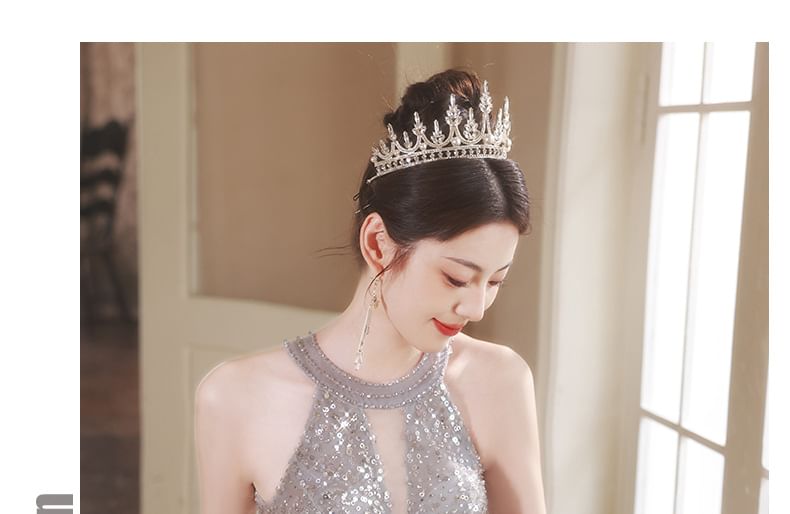 Neck Sequin Gown Cutout Halter A-Line Evening