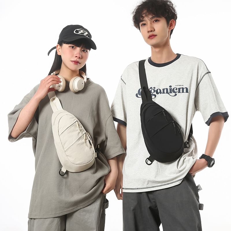 Plain Sling Bag Zip