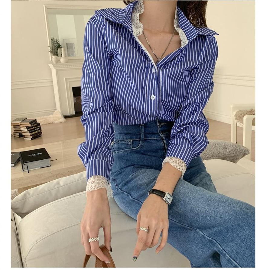 Collared Mock Two Piece Panel Lace Shirt - Long Sleeved