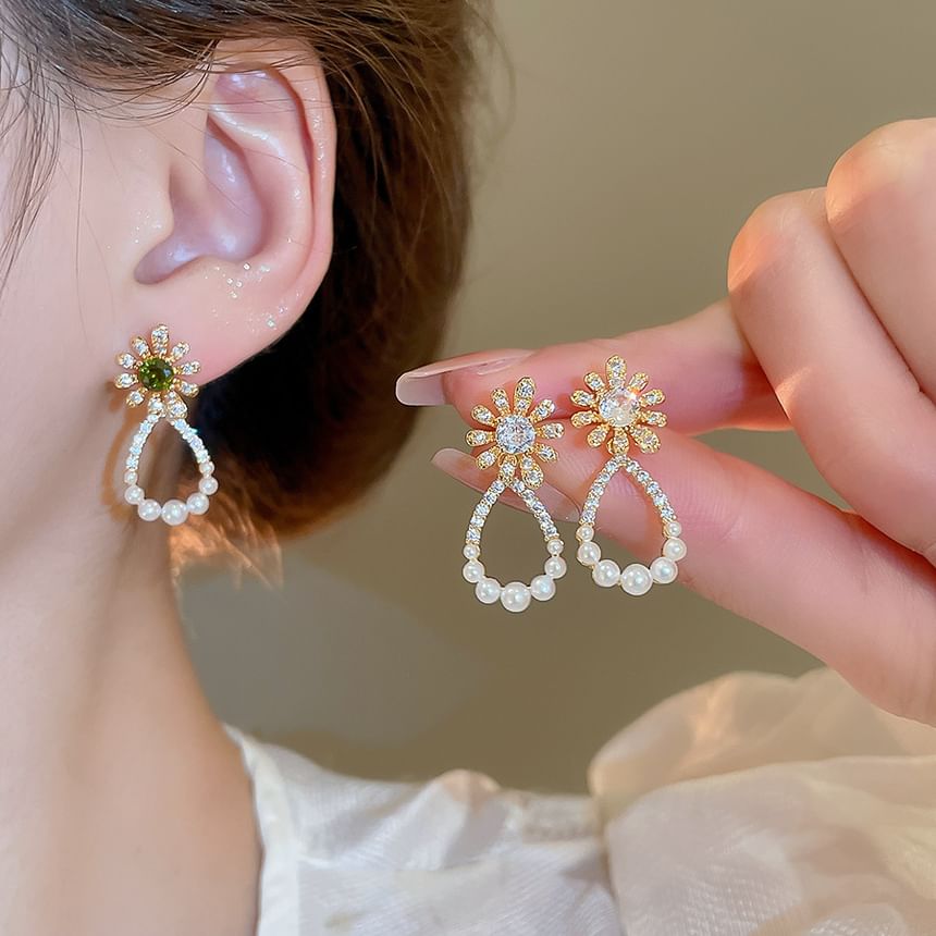 Floral Rhinestone Faux Pearl Alloy Drop Earring
