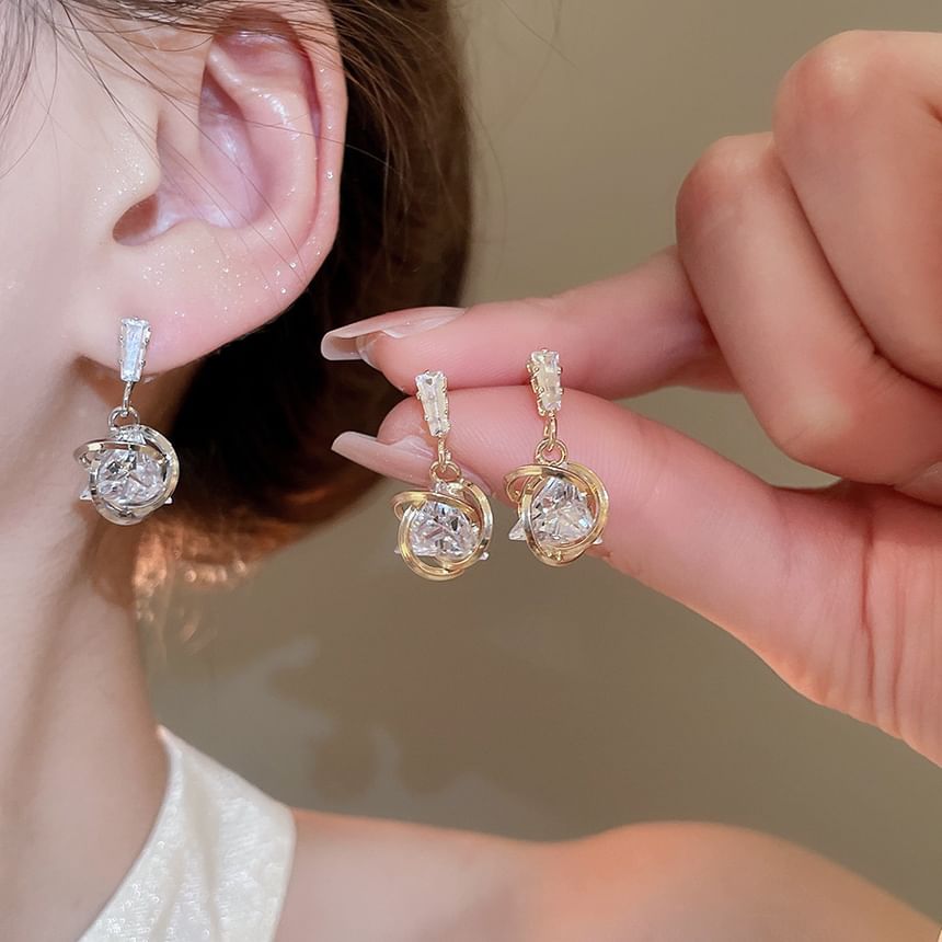 Rhinestone Alloy Drop Earring