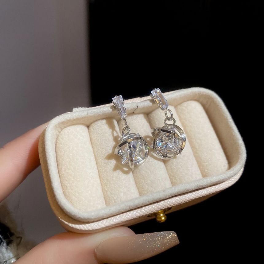 Rhinestone Alloy Drop Earring