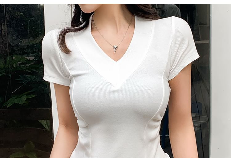 V-Neck Ribbed Lace Trim Slim Tee - Short Sleeved