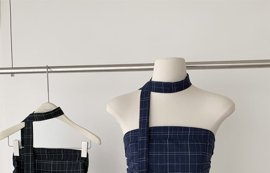Peplum Set: + Plaid Skinny Tube Scarf Top