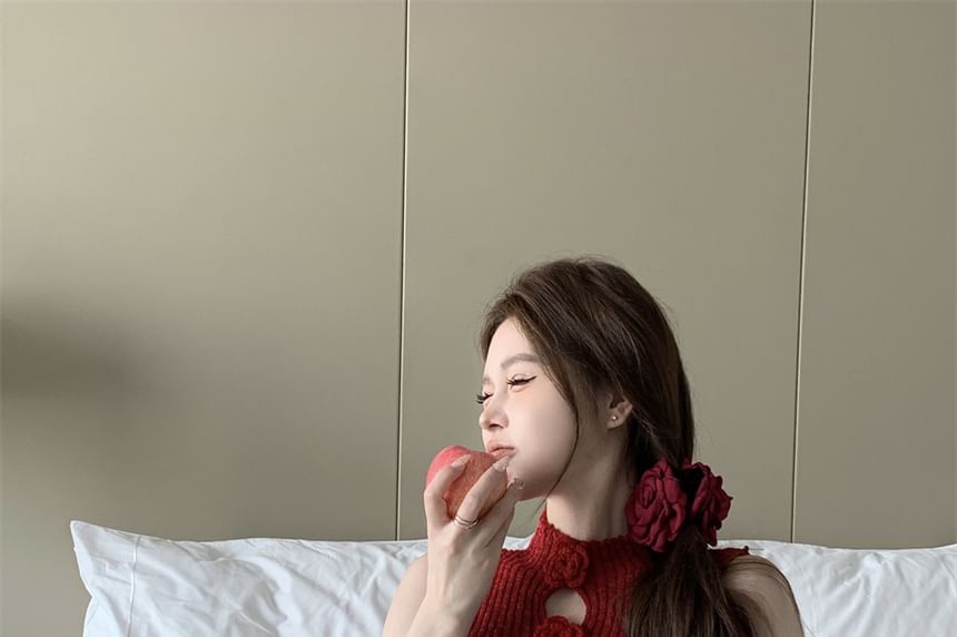 Top Knit Accent Neck Sleeveless Mock Floral Crop