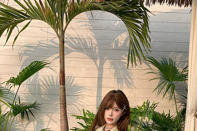 Crop V-Neck Top Rhinestone Sleeveless