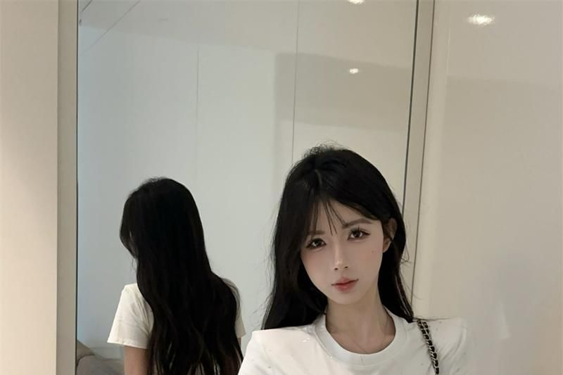 Fit Sequin Zipped Crew Tee Slim Neck Crop Short-Sleeve