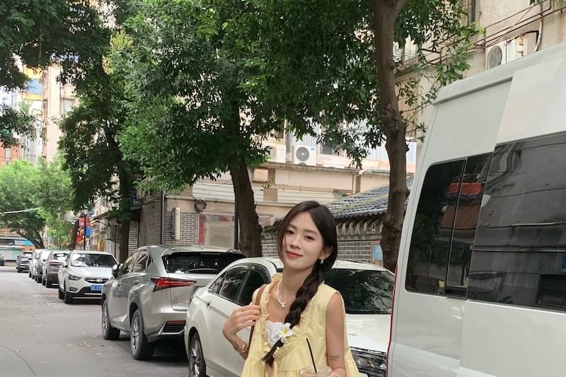 Mock Tone Tie Frill Blouse Front Two Two-Piece Trim Sleeveless