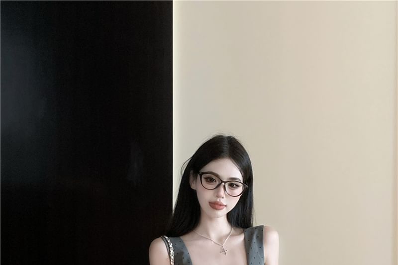 / High Neck Dotted Crop Slim Tank Fit Top Bubble Waist Square Hem Shorts