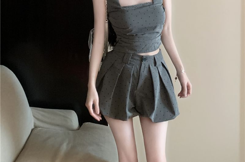 / High Neck Dotted Crop Slim Tank Fit Top Bubble Waist Square Hem Shorts