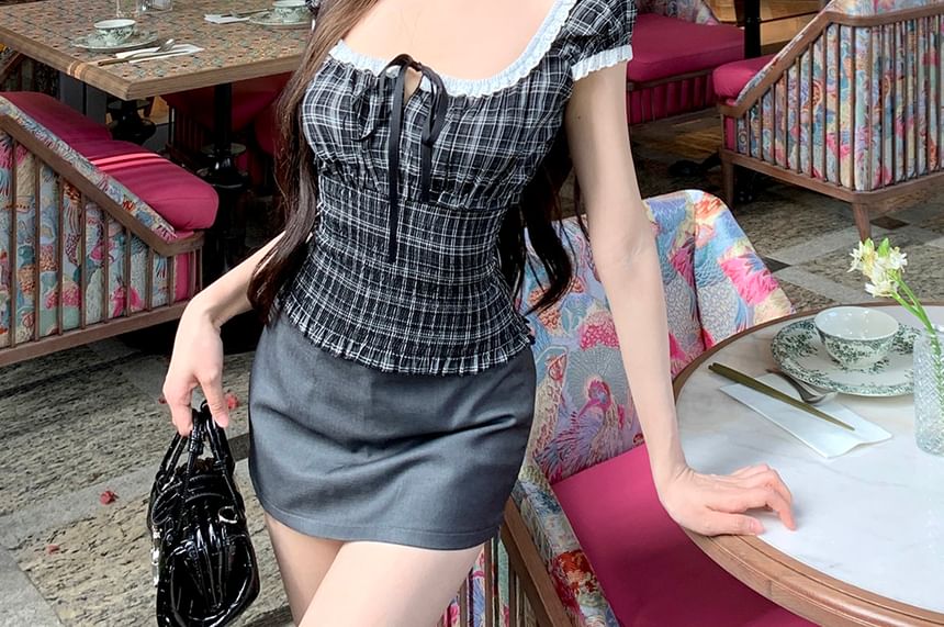 Bow Plaid Neck Shirred Top Short Sleeve Square