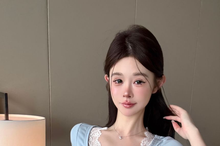 Panel Sleeve Bow Short Top V-Neck Lace