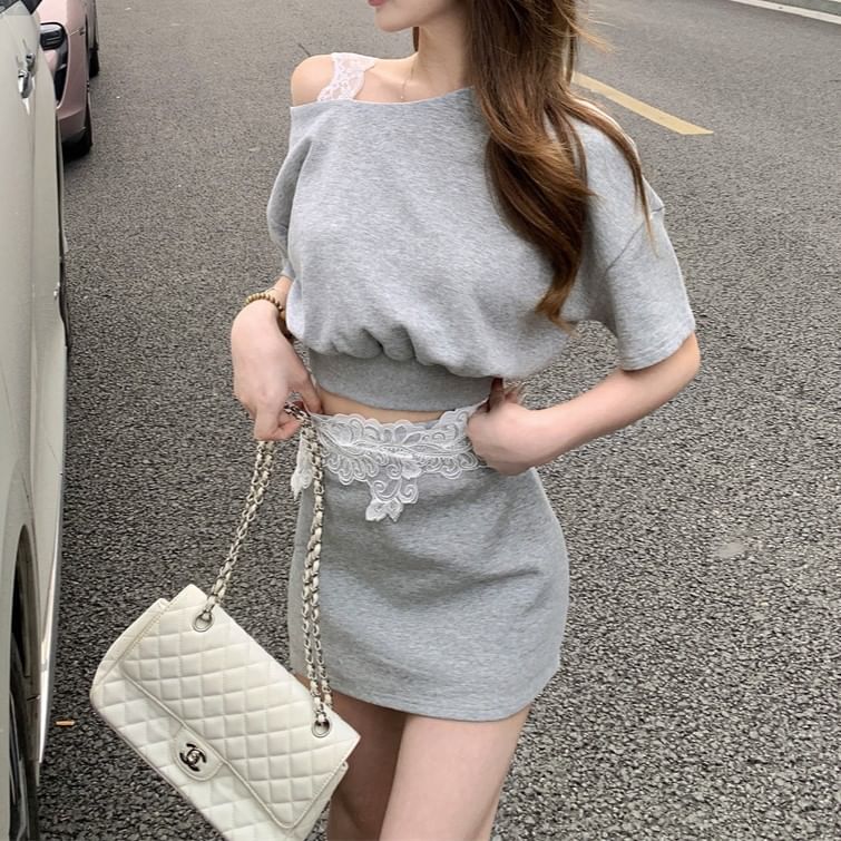 Set: Top Panel Sleeveless Lace High Crop Skirt Cold + Pencil Shoulder Waist Mini