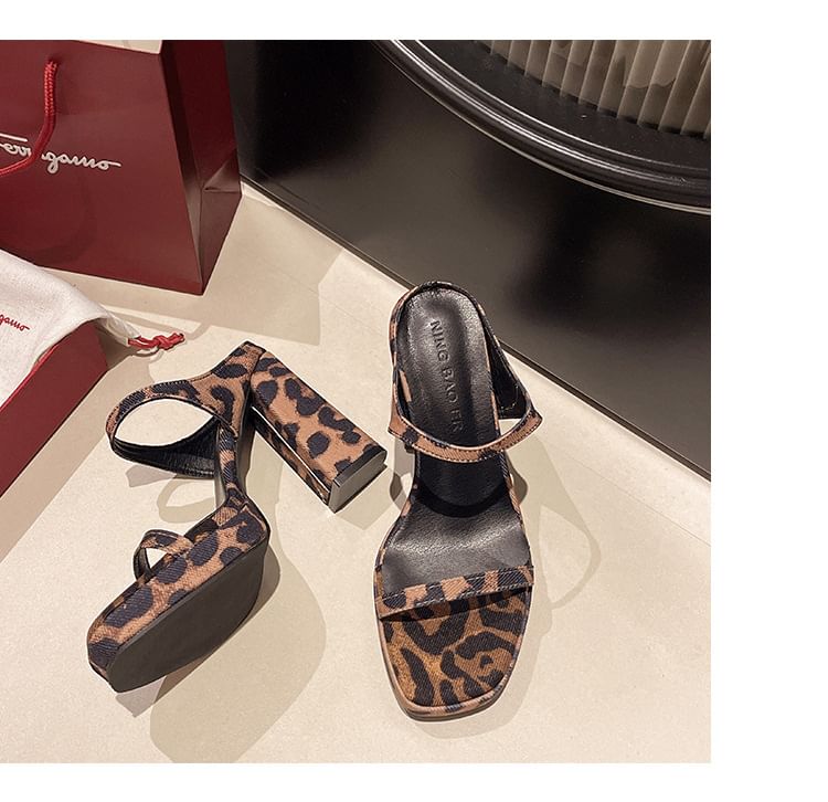 Sandals Heel Chunky Slide