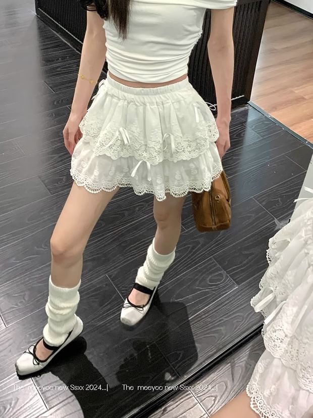 Lace-Trimmed Tiered Mini Skirt with High Waist