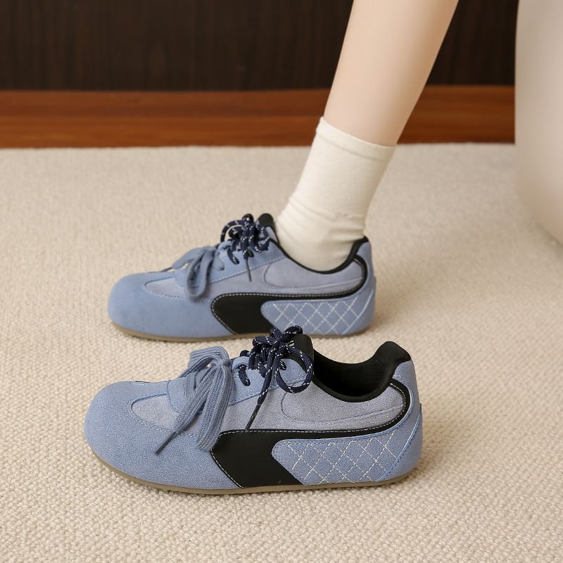 Quilted Sneakers Panel