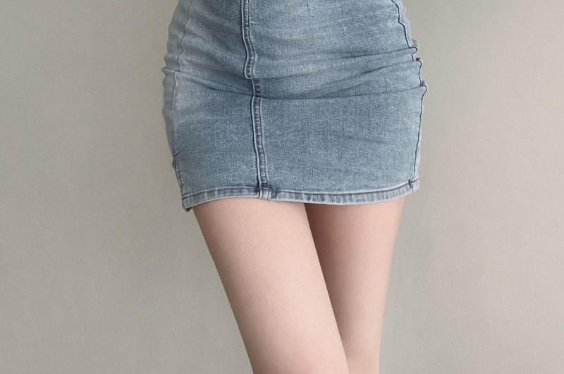 Ribbed Knit Top with One-Shoulder Denim Suspender Skirt