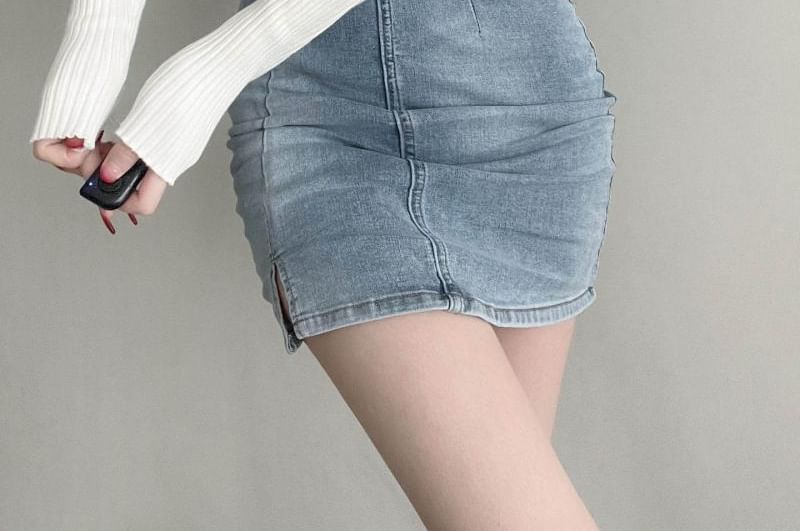 Ribbed Knit Top with One-Shoulder Denim Suspender Skirt