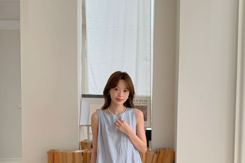 Frilled Knot Crop Top & Flared Maxi Skirt Ensemble