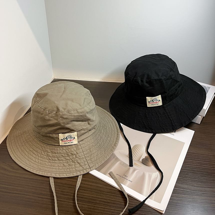 Hat Bucket Lettering