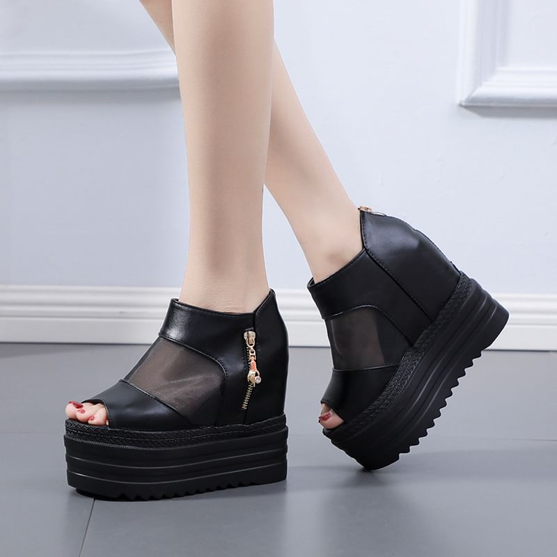 Panel Sandals Mesh Platform