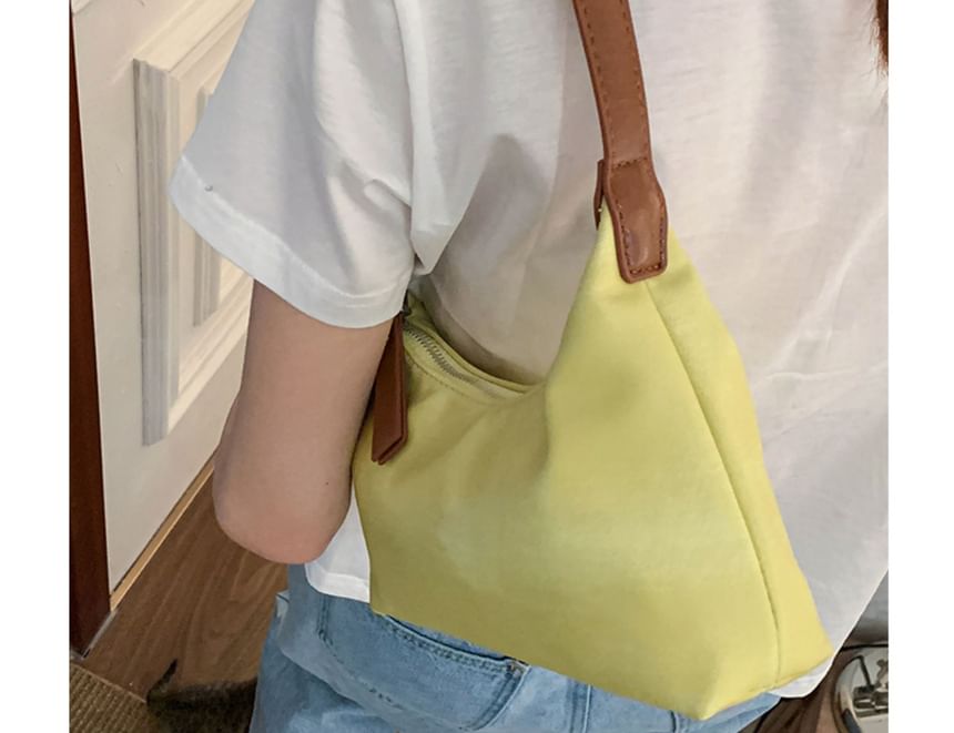 Contrast Strap Shoulder Bag