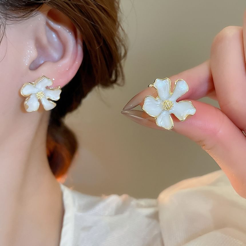 Earring Stud Flower