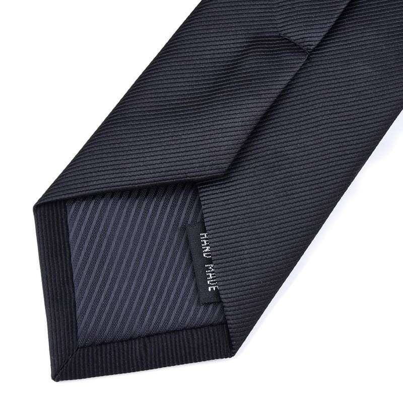 Silky Plain Tie