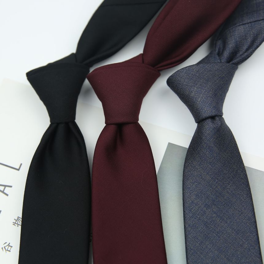 Plain Tie