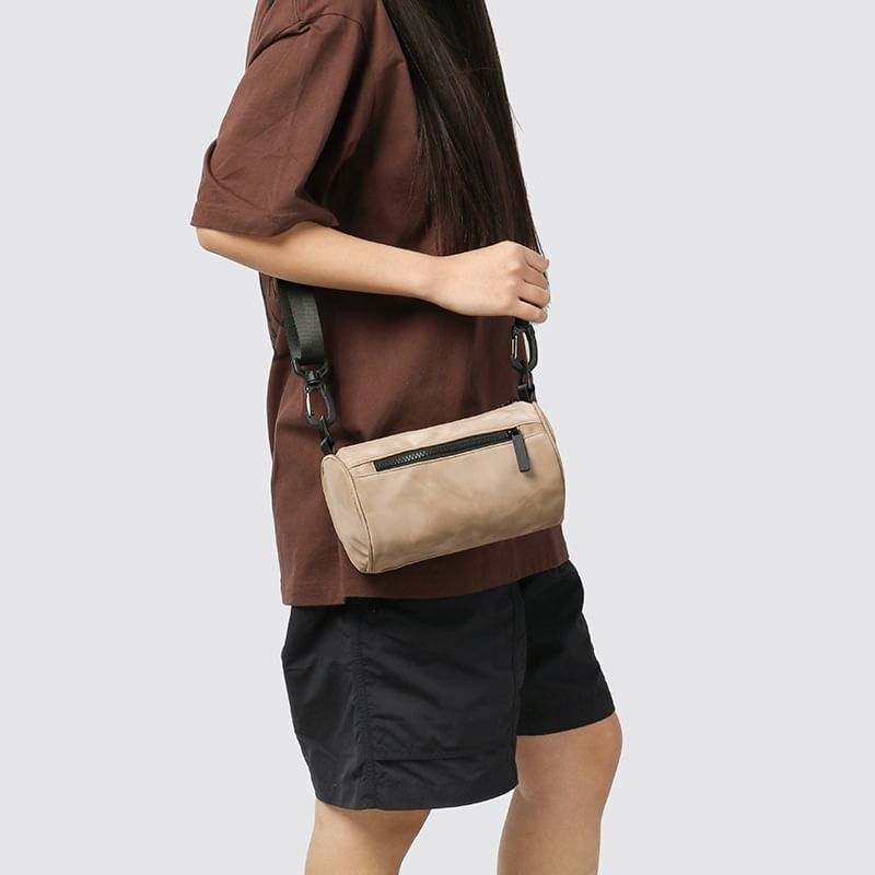 Crossbody Plain Bag Zip