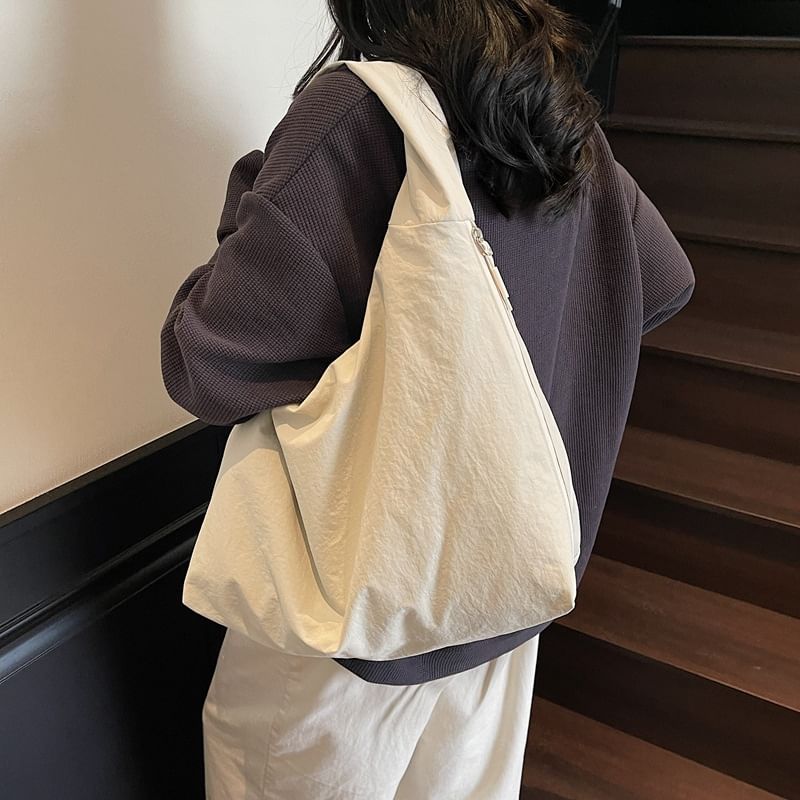 Plain Zip Shoulder Bag