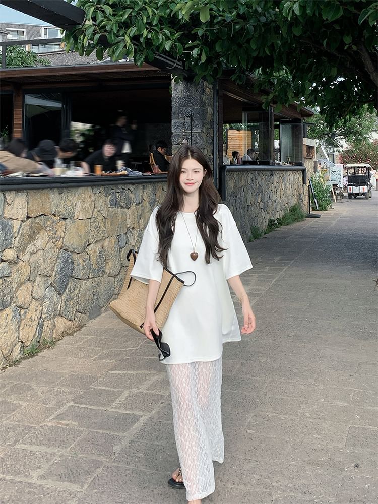 Elbow-Sleeve Round Neck Lace Panel Plain A-Line Maxi Dress