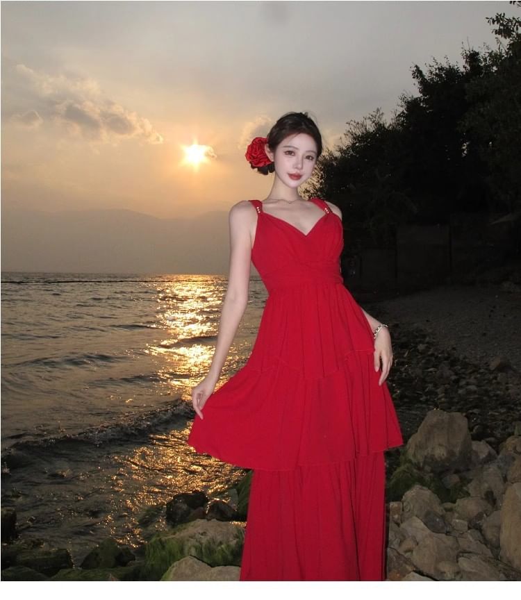 V-Neck Sleeveless Tiered Plain A-Line Maxi Dress