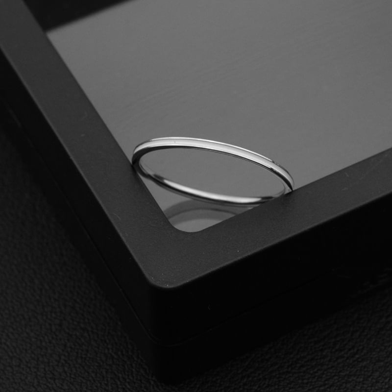 Thin Ring